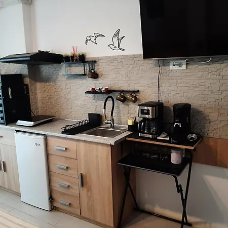 White Pearl Navodari